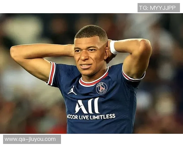 18岁埃斯特旺成巴西队新星同龄人进球超梅罗之和引关注