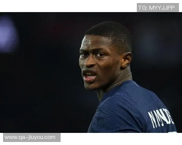 努诺门德斯谈世界最佳边后卫称号不愿自夸谦逊态度引人关注