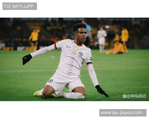 18岁埃斯特旺成巴西队新星同龄人进球超梅罗之和引关注