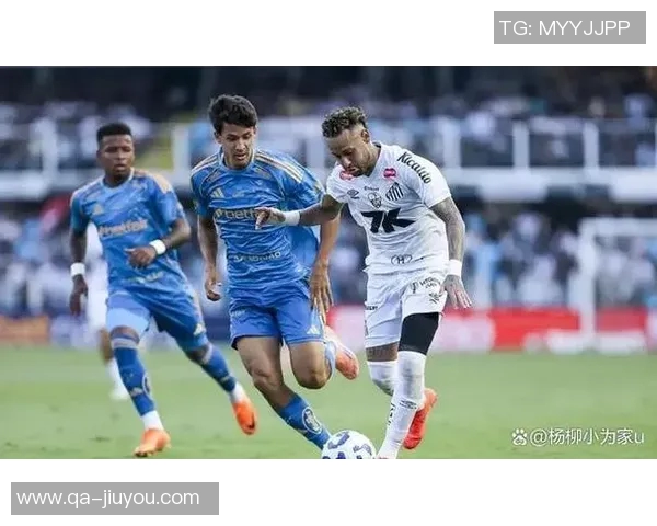 巴西媒体称内马尔旧伤复发游轮狂欢引发关注